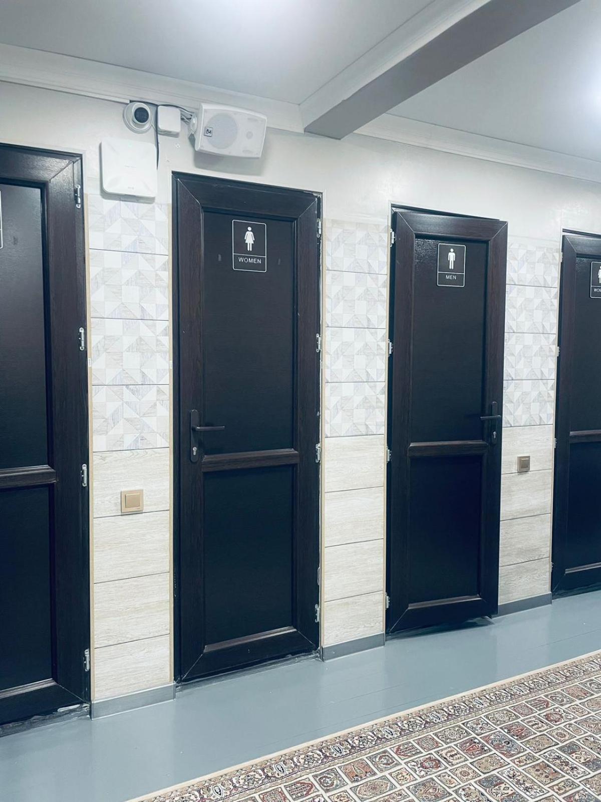 Salamat Hotel Bishkek Exterior foto